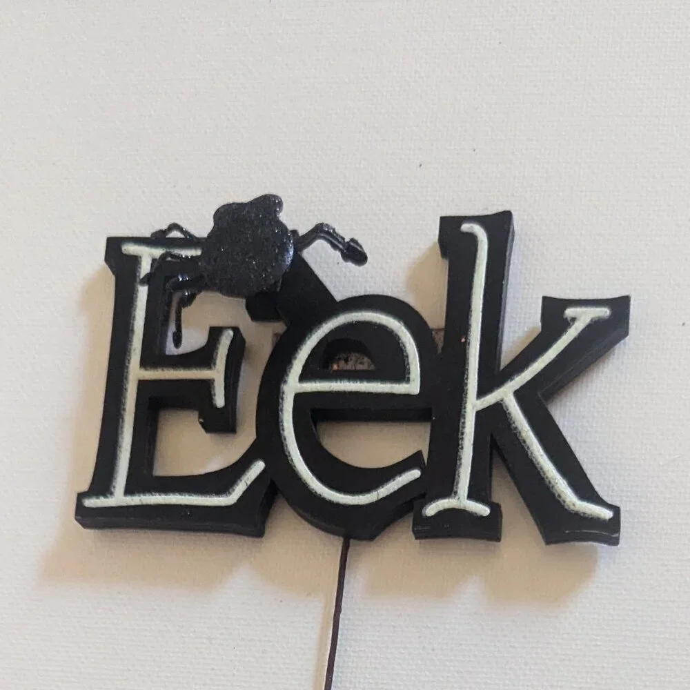 NWT Eek Spider Glow in the Dark Floral Pick Ashland Halloween Decor Goth GITD